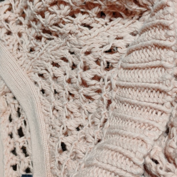 American Eagle crotchet pink top - Picture 13 of 13